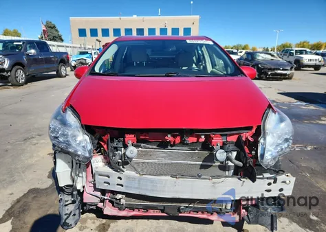2010 Toyota Prius z USA, uszkodzony, nr VIN JTDKN3DU4A0015210
